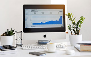 欧冠四分之一决赛15日晨迎来生死战，利物浦与巴萨能否逆天改命